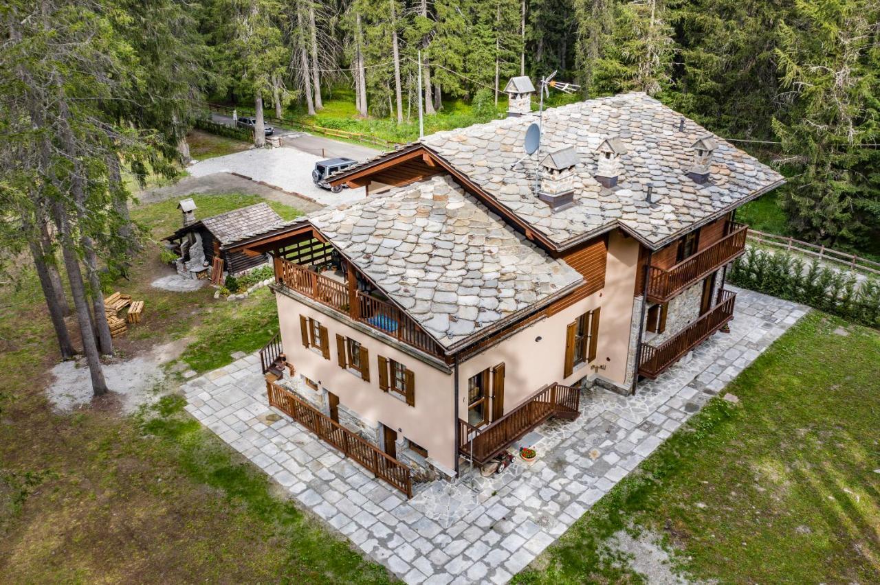Wildhomes Wild Wolf Lodge Courmayeur Exterior photo