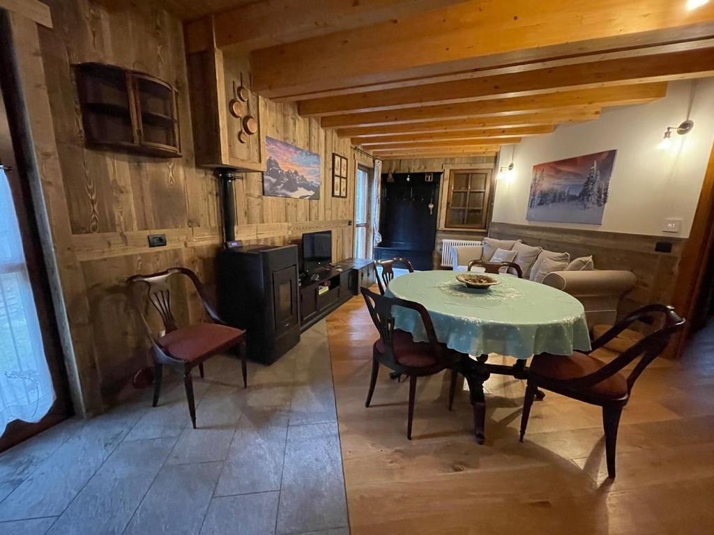 Wildhomes Wild Wolf Lodge Courmayeur Exterior photo